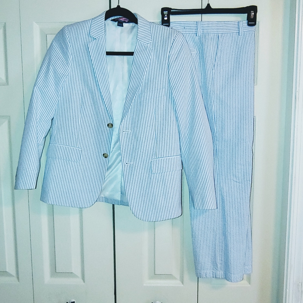 Vineyard Vines Seersucker suit Boys 12